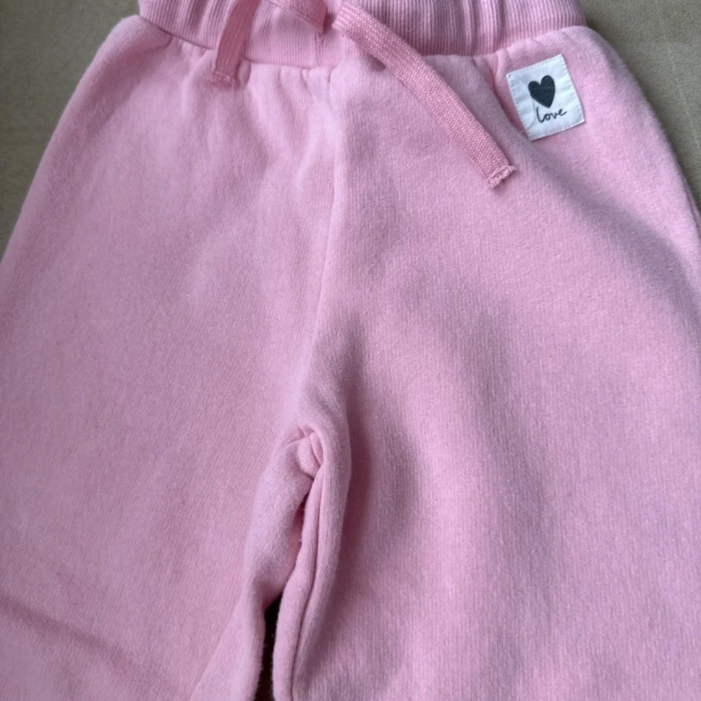 Sweats - Picture 2 of 3